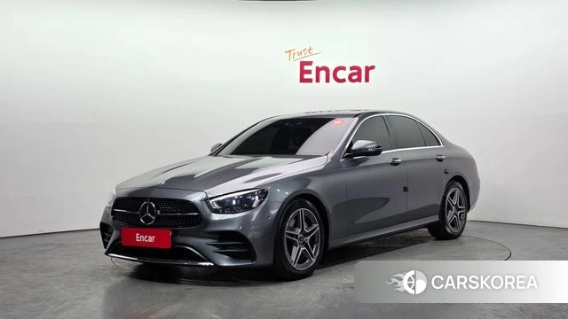 Mercedes-Benz E-Class W213 2023 Серый из Кореи