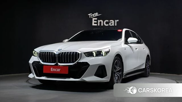 BMW 5 Series (G60) 2024 Белый из Кореи