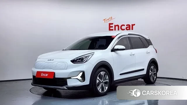 Kia Niro Plus 2022 Белый из Кореи