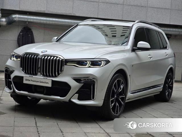 BMW X7 (G07) 2022 Белый из Кореи