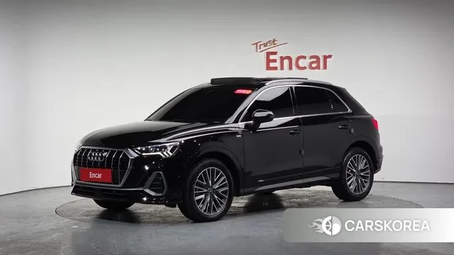 Audi Q3 (F3) 2023 Черный из Кореи