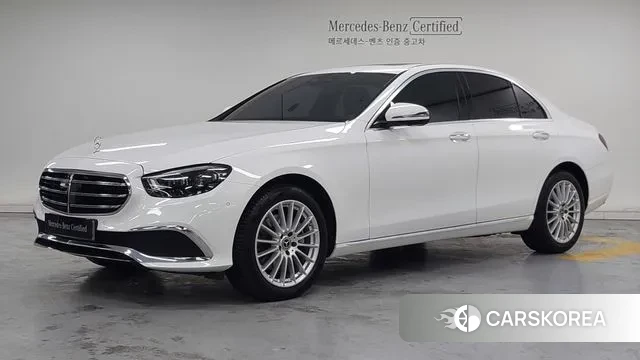 Mercedes-Benz E-Class W213 2022 Белый из Кореи