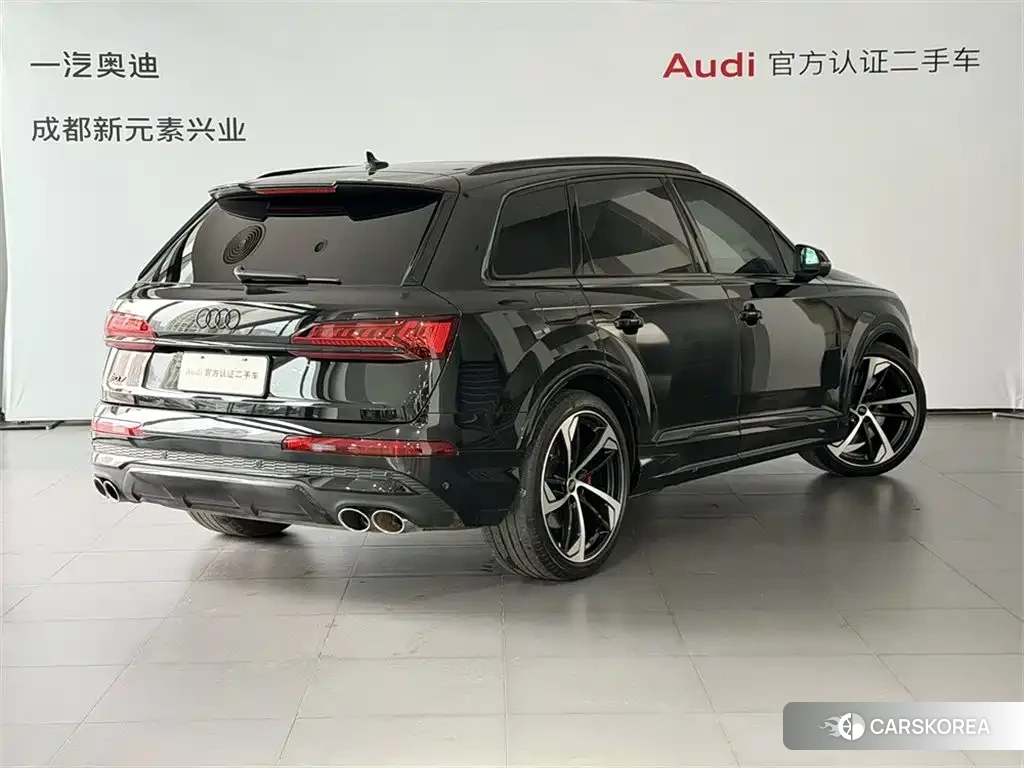 Audi SQ7 2024 Черный из Китая
