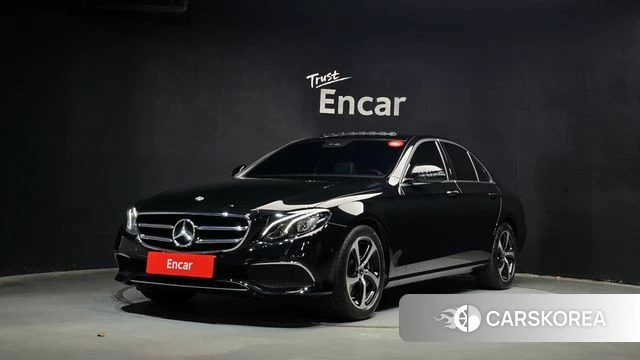 Mercedes-Benz E-Class W213 2020 Белый из Кореи