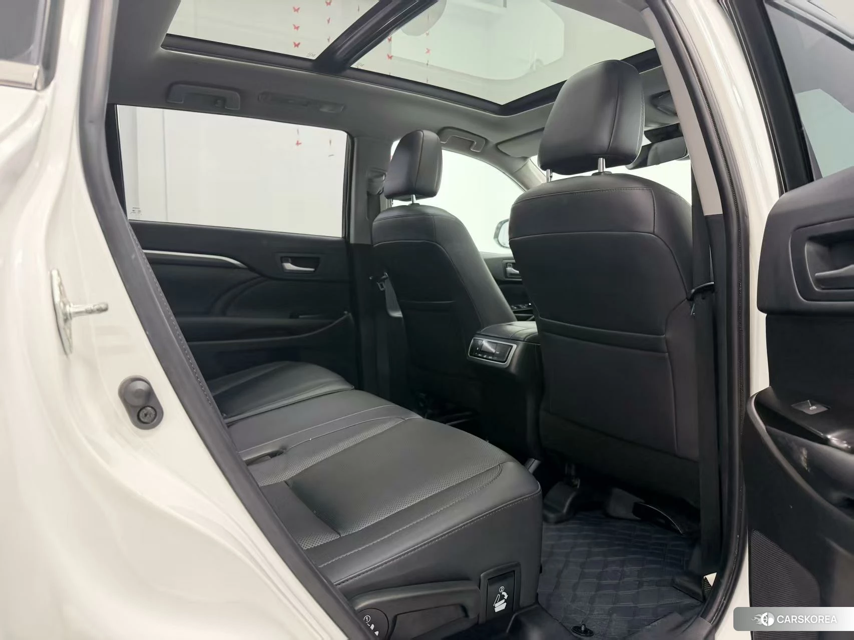 Toyota Highlander 2021 Белый из Китая