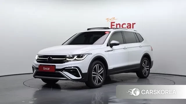 Volkswagen Tiguan Allspace 2022 Белый из Кореи