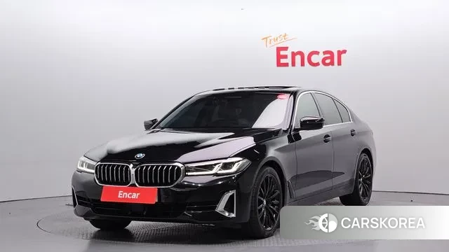 BMW 5 Series (G30) 2022 Черный из Кореи