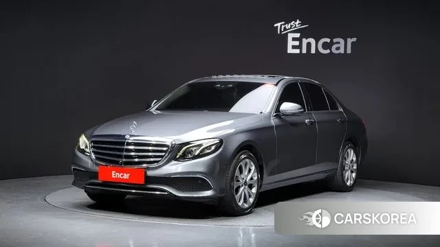 Mercedes-Benz E-Class W213 2018 Серый из Кореи