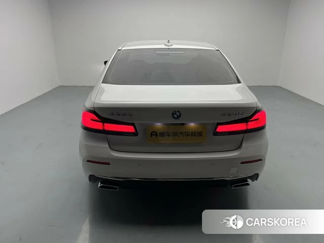 BMW 5 series 2022 Белый из Китая