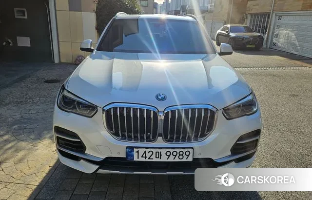 BMW X5 (G05) 2023 Белый из Кореи