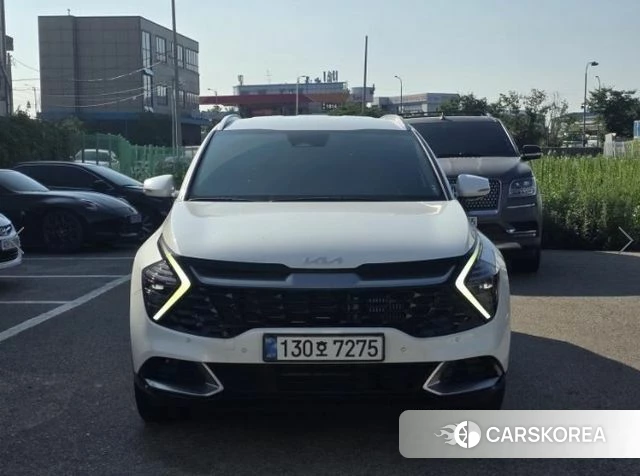 Kia Sportage 5th Generation Hybrid 2023 Белый из Кореи
