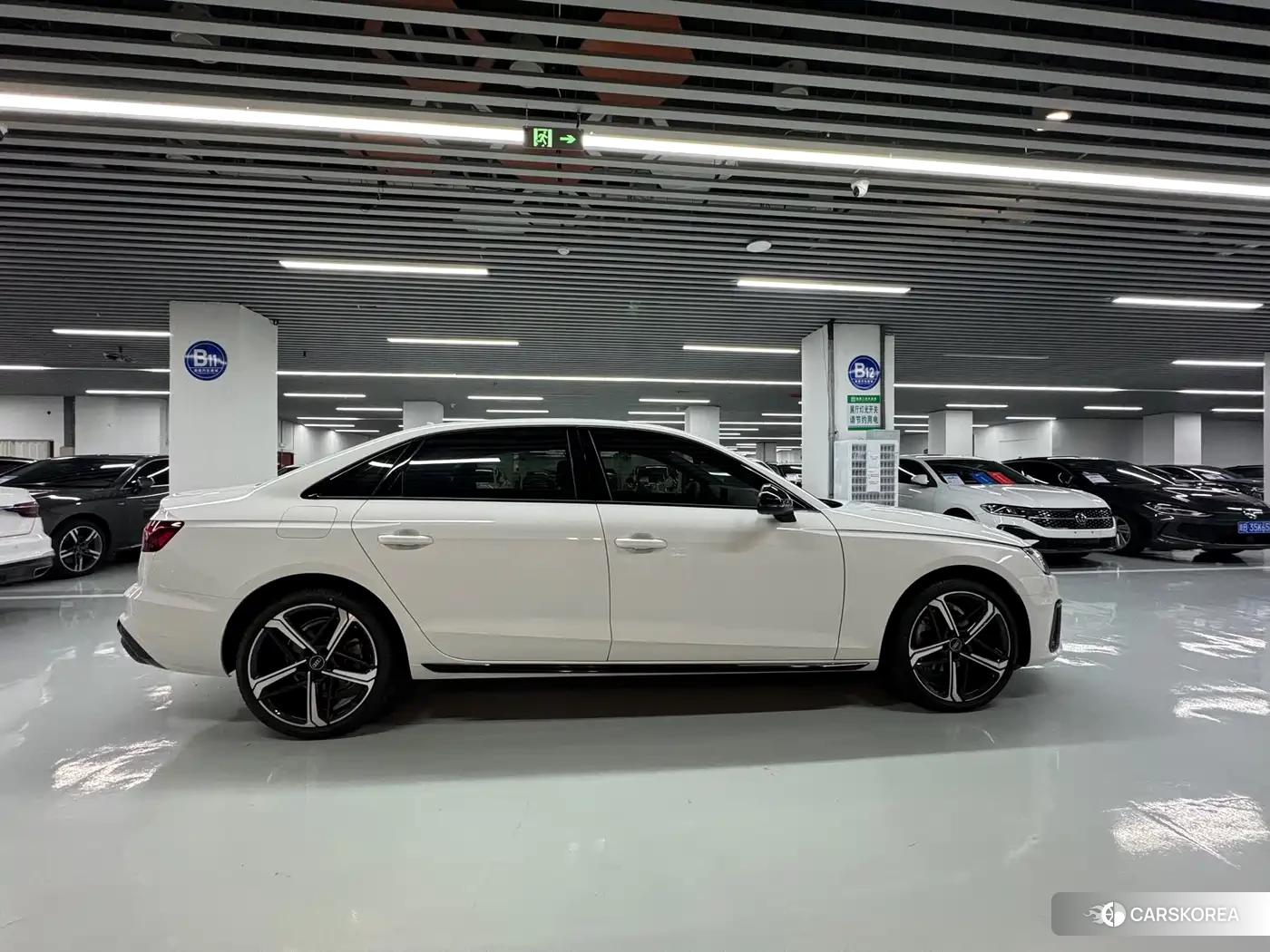 Audi A4L 2024 Белый из Китая