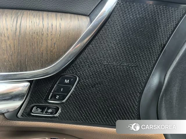 Volvo S90 2022 Черный из Китая