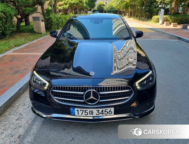Mercedes-Benz E-Class W213 2021 Черный из Кореи