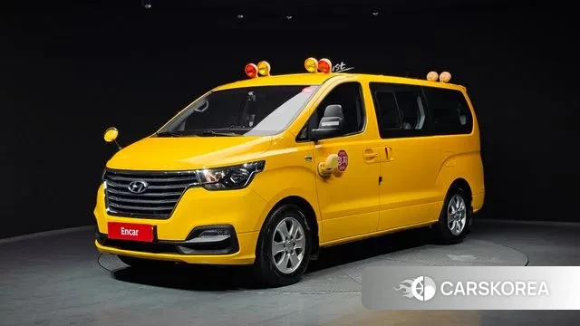 Hyundai The New Grand Starex 2018 Желтый из Кореи