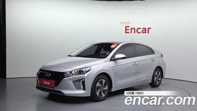 Hyundai Ionic Hybrid 2018 Серебристо-серый из Кореи
