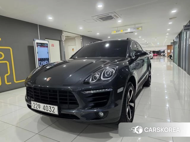 Porsche Macan 2018 Серый из Кореи