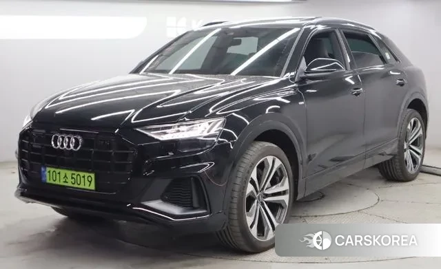 Audi Q8 (4M) 2023 Черный из Кореи