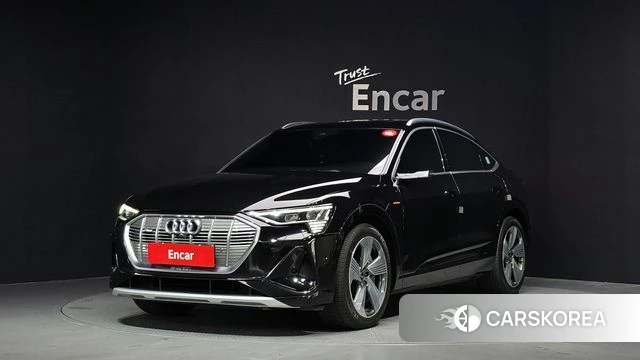 Audi e-Tron 2021 Черный из Кореи