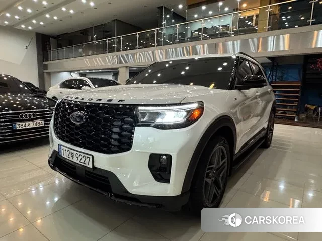 Ford Explorer 6th Generation 2025 Белый из Кореи