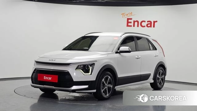 Kia Di Ol Nu Niro 2022 Белый из Кореи