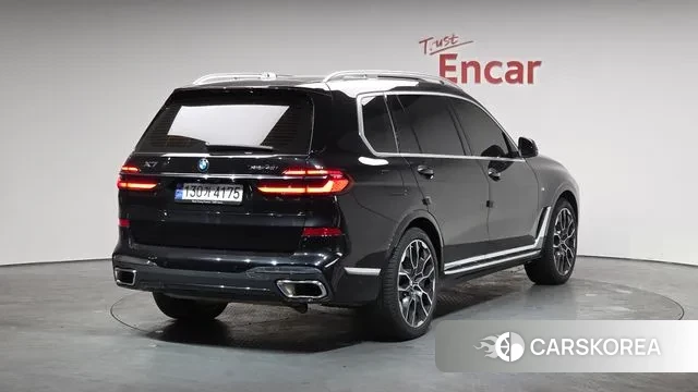 BMW X7 (G07) 2023 Серый из Кореи