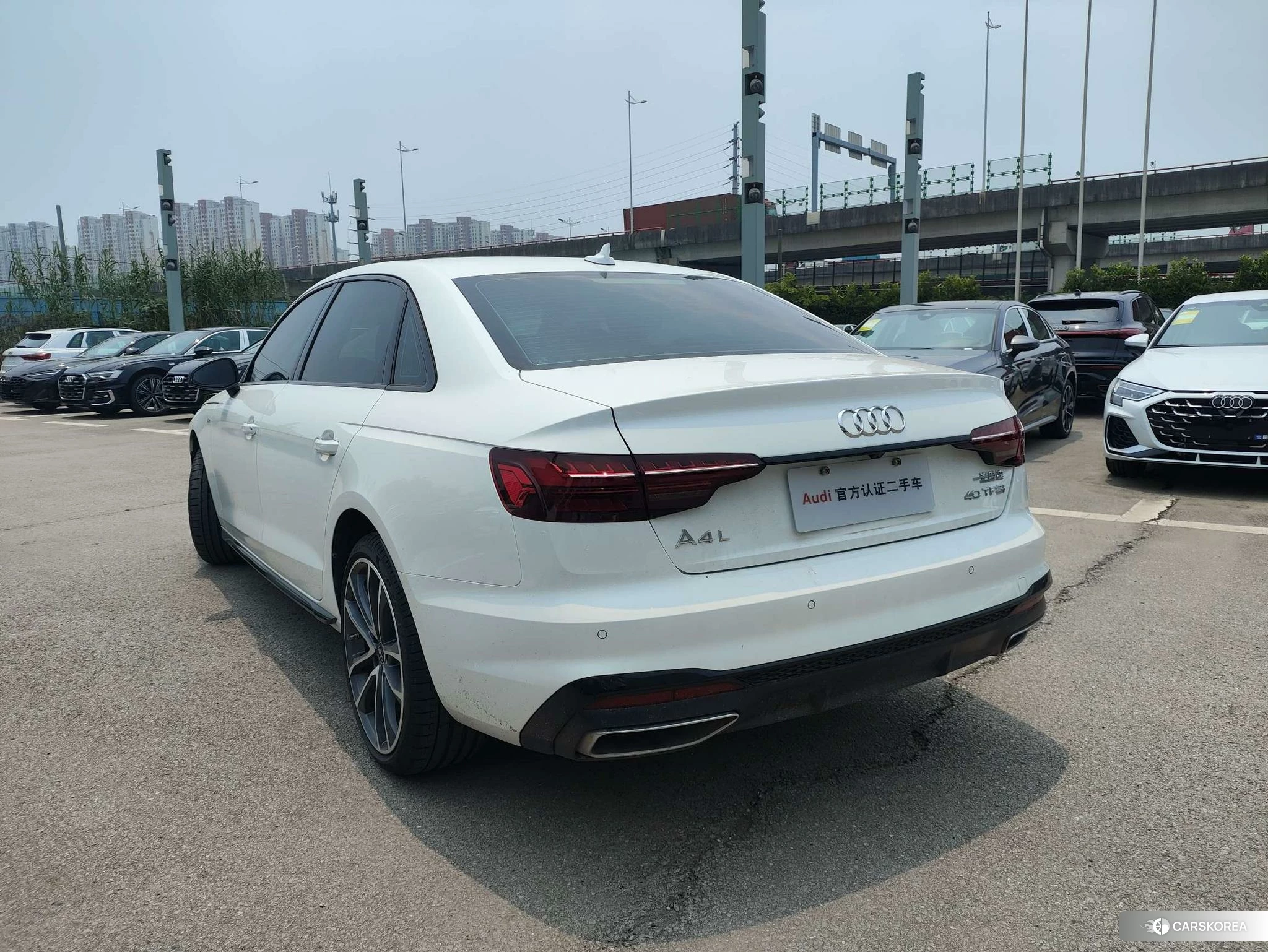 Audi A4L 2026 Белый из Китая