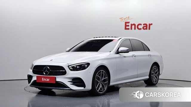Mercedes-Benz E-Class W213 2021 Белый из Кореи