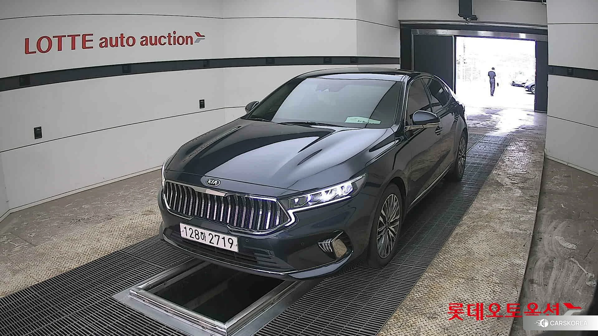 Kia K7 2020 Gravity Blue из Кореи