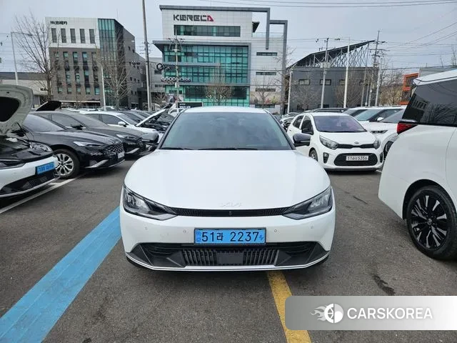 Kia EV6 2022 Белый из Кореи