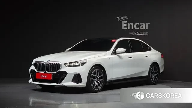 BMW 5 Series (G60) 2025 Белый из Кореи