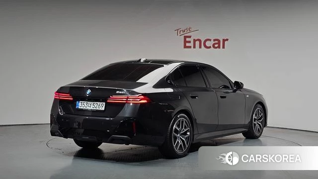 BMW 5 Series (G60) 2024 Серый из Кореи