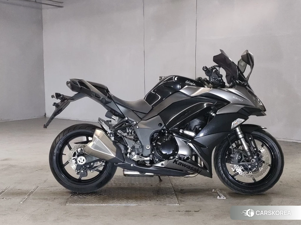 Проданный Kawasaki NINJA 1000 2017 из Японии