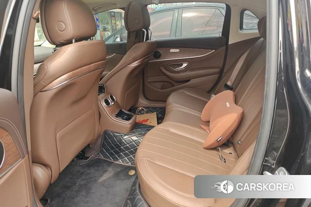 Mercedes-Benz E-class 2023 Черный из Китая