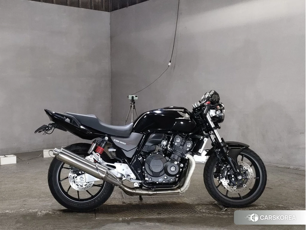 Проданный Honda CB400SF 2020 из Японии