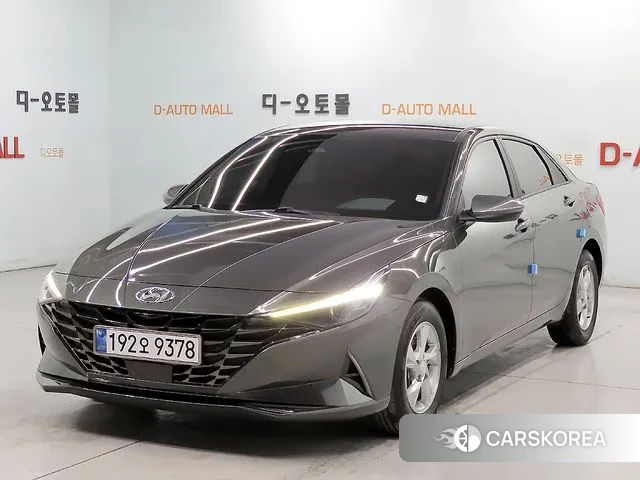 Hyundai Avante (CN7) 2022 Темно-зеленый из Кореи
