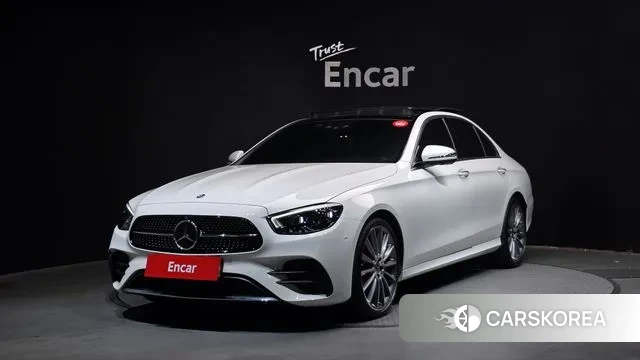 Mercedes-Benz E-Class W213 2022 Белый из Кореи