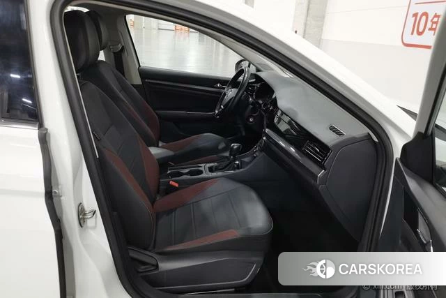 Volkswagen Bora 2021 Белый из Китая