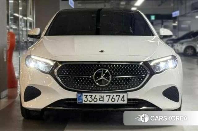 Mercedes-Benz E-Class W214 2025 Белый из Кореи