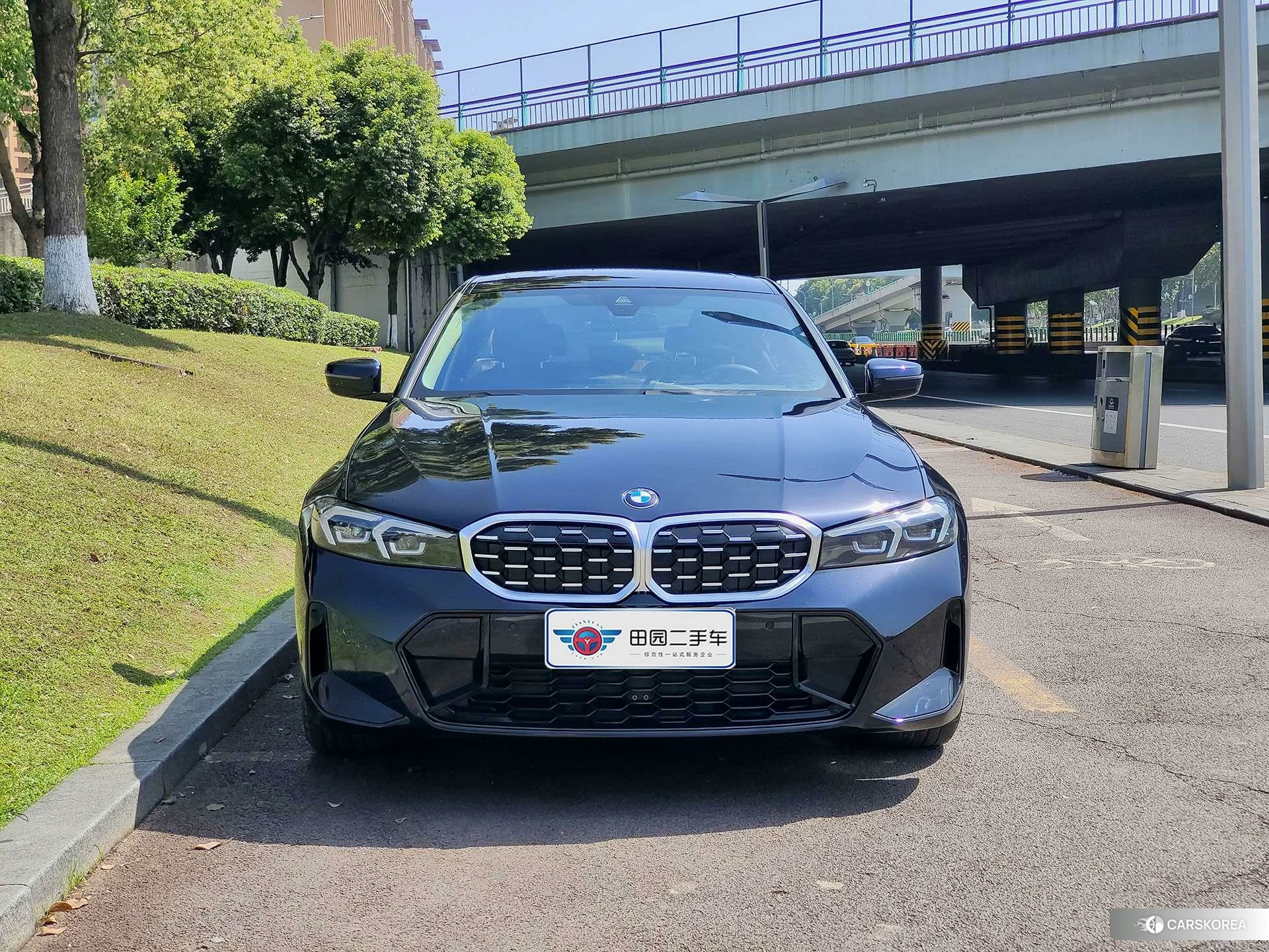 BMW 3 series 2022 Черный из Китая