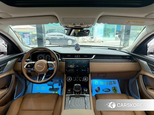 Jaguar XFL 2025 Серебристо-серый из Китая