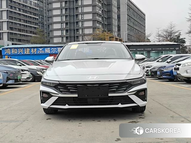Hyundai Elantra 2026 Белый из Китая