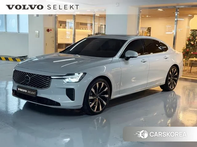 Volvo S90 2025 Белый из Кореи