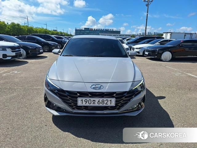 Hyundai Avante Hybrid (CN7) 2022 Серебристо-серый из Кореи