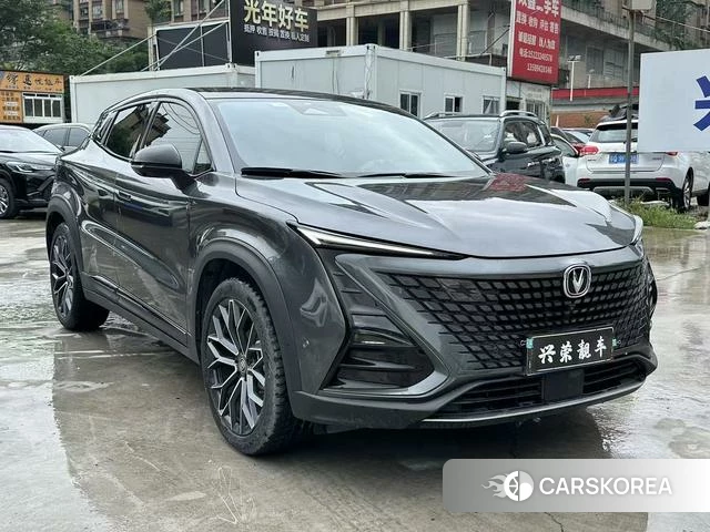 Chang'an UNI-T 2022 Темно-серый из Китая