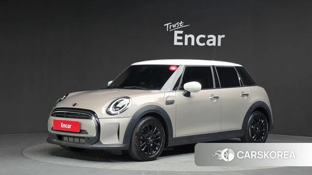 Mini Cooper 2024 Жемчужный цвет из Кореи