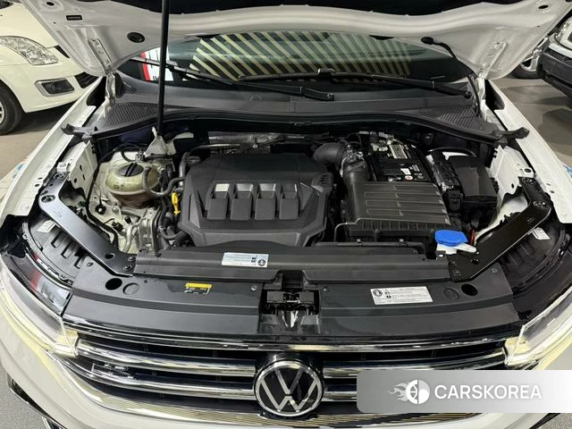 Volkswagen Tiguan L 2022 Белый из Китая