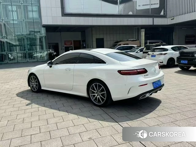 Mercedes-Benz E-class (imported) 2023 Белый из Китая