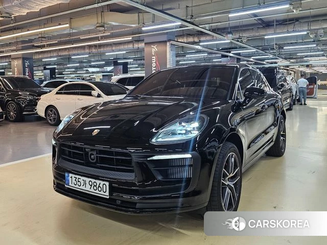 Porsche Macan 2022 Черный из Кореи