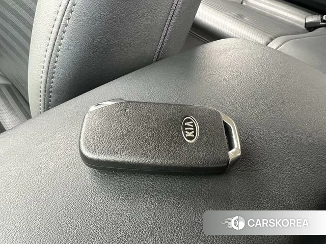 Kia Smart running 2018 Темно-серый из Китая
